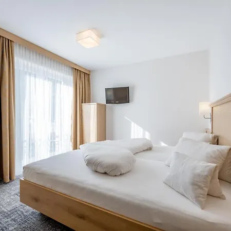 Residenz Allegra 3* זולדן