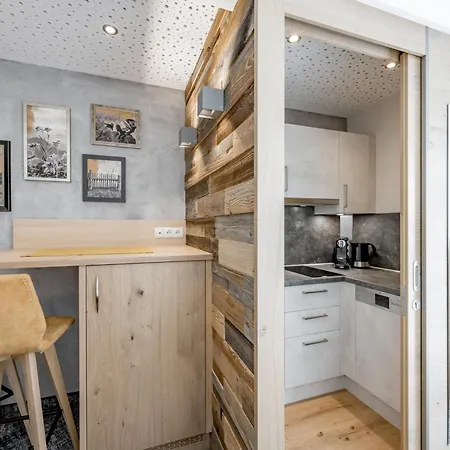 Residenz Allegra מלון דירות