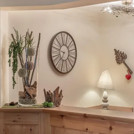 Residenz Allegra شقة فندقية